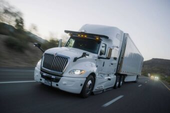 El éxito del primer camión 100% autónomo anuncia el fin de los transportistas